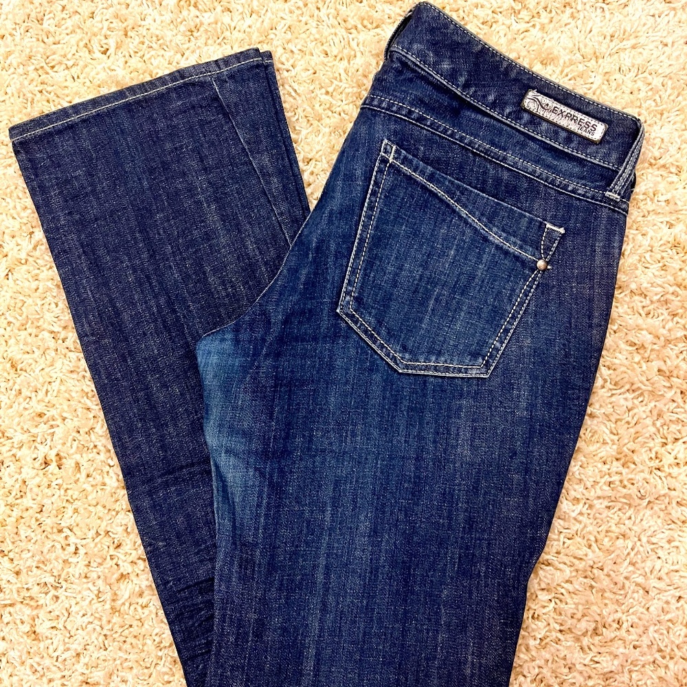Express Women’s Barely boot Jeans